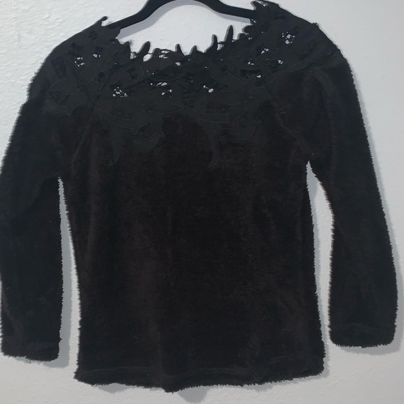 Francesca’s Sweater - Picture 3 of 3